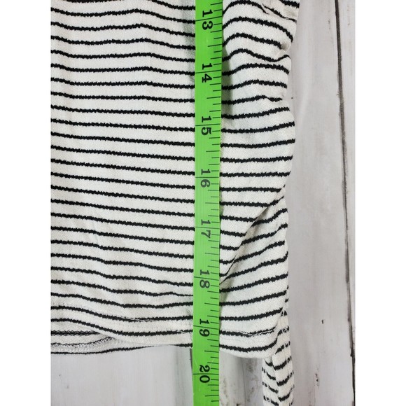OLIVIA RAE Top Size Medium Striped White Black Scoop Neck Rouched Rayon - Picture 3 of 6